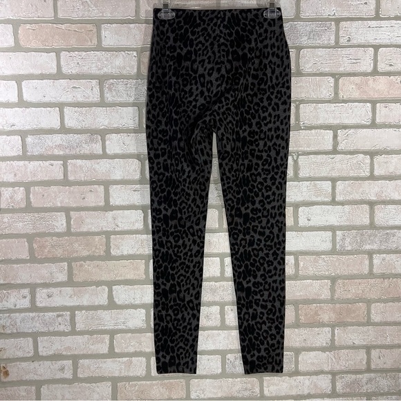 Boston Proper Gray Leopard Print Pull on Leggings Size XXS - Picture 12 of 12